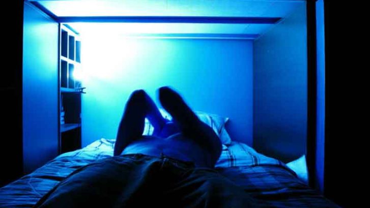 blue-light-ruins-your-sleep